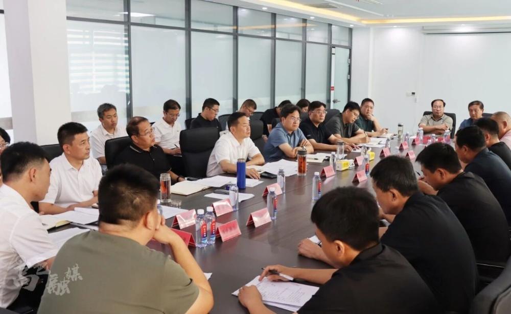 2025河北·高邑赞皇陶瓷企业家座谈会召开 共商产业发展新蓝图